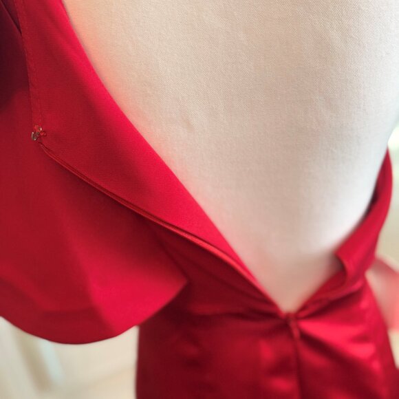 Stunning One-Shoulder Red Formal Gown - Elegant Ruffle Detail - Picture 4 of 4